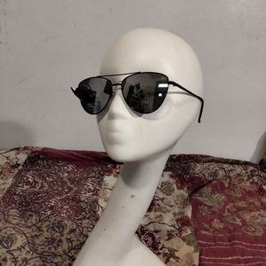 100% uv protection sunglasses vera wang